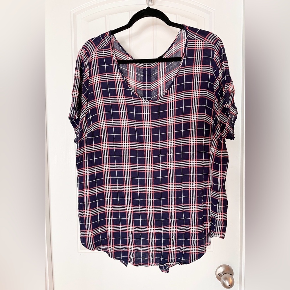 Torrid Top Blouse Women's 2x ( 18-20 ) Red White Blue Plaid Everyday Casual